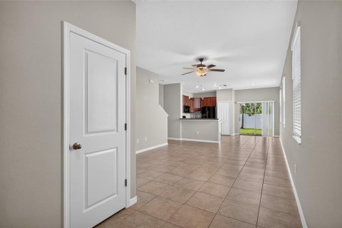 Townhouse in Tampa, Florida 2 bedrooms, 143.16 sq.m. № 2238555 - photo 14