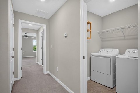 Townhouse in Tampa, Florida 2 bedrooms, 143.16 sq.m. № 2238555 - photo 24