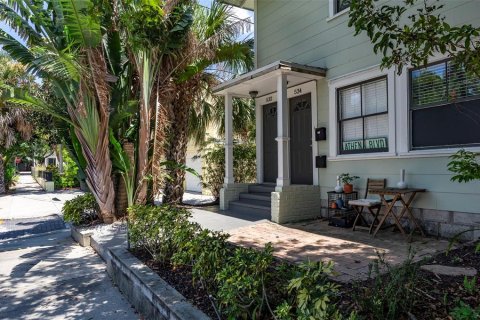 Commercial property in Saint Petersburg, Florida 7 bedrooms, 285.86 sq.m. № 2201809 - photo 23
