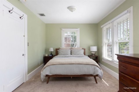 Commercial property in Saint Petersburg, Florida 7 bedrooms, 285.86 sq.m. № 2201809 - photo 6