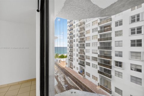 Copropriété à louer à Miami Beach, Floride: 1 chambre, 91.69 m2 № 1965496 - photo 18