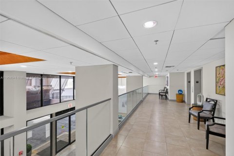 Copropriété à louer à Miami Beach, Floride: 1 chambre, 91.69 m2 № 1965496 - photo 7