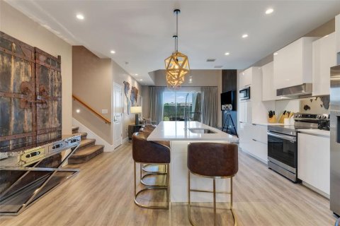 Townhouse in Kissimmee, Florida 4 bedrooms, 219.06 sq.m. № 1687107 - photo 8