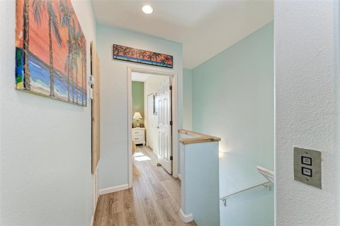 Townhouse in Bradenton Beach, Florida 2 bedrooms, 141.58 sq.m. № 2200386 - photo 25