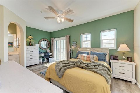 Townhouse in Bradenton Beach, Florida 2 bedrooms, 141.58 sq.m. № 2200386 - photo 26
