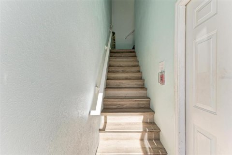 Townhouse in Bradenton Beach, Florida 2 bedrooms, 141.58 sq.m. № 2200386 - photo 6