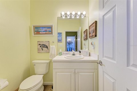 Townhouse in Bradenton Beach, Florida 2 bedrooms, 141.58 sq.m. № 2200386 - photo 16