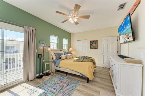 Townhouse in Bradenton Beach, Florida 2 bedrooms, 141.58 sq.m. № 2200386 - photo 27