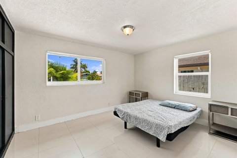 Villa ou maison à vendre à Lantana, Floride: 3 chambres, 92.9 m2 № 2307065 - photo 5