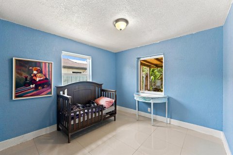 Villa ou maison à vendre à Lantana, Floride: 3 chambres, 92.9 m2 № 2307065 - photo 6