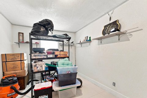 Villa ou maison à vendre à Lantana, Floride: 3 chambres, 92.9 m2 № 2307065 - photo 10