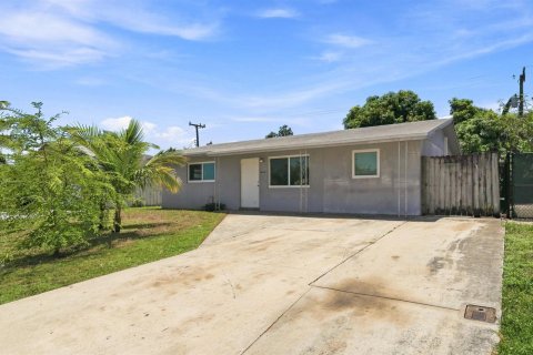 Villa ou maison à Lantana, Floride 3 chambres, 92.9 m2 № 2307065