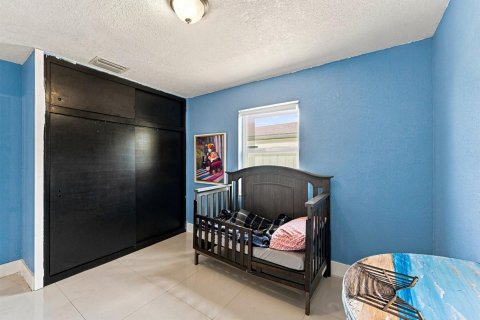 Villa ou maison à vendre à Lantana, Floride: 3 chambres, 92.9 m2 № 2307065 - photo 7