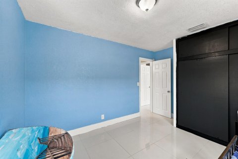 Villa ou maison à vendre à Lantana, Floride: 3 chambres, 92.9 m2 № 2307065 - photo 8