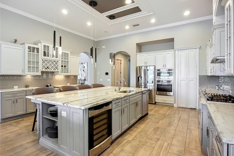 Villa ou maison à vendre à Bradenton, Floride: 5 chambres, 479.47 m2 № 1969581 - photo 14