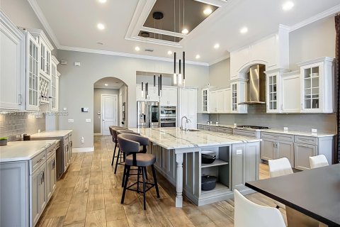 Villa ou maison à vendre à Bradenton, Floride: 5 chambres, 479.47 m2 № 1969581 - photo 7