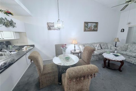 Villa ou maison à vendre à New Port Richey, Floride: 2 chambres, 89.56 m2 № 2235193 - photo 6