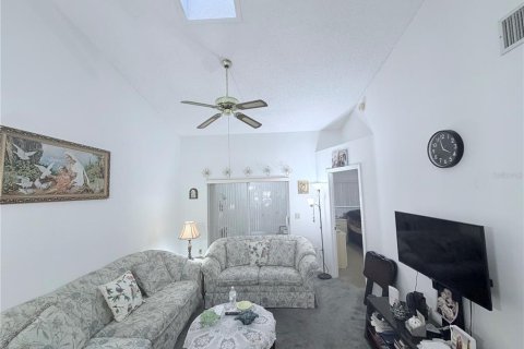 Villa ou maison à vendre à New Port Richey, Floride: 2 chambres, 89.56 m2 № 2235193 - photo 13