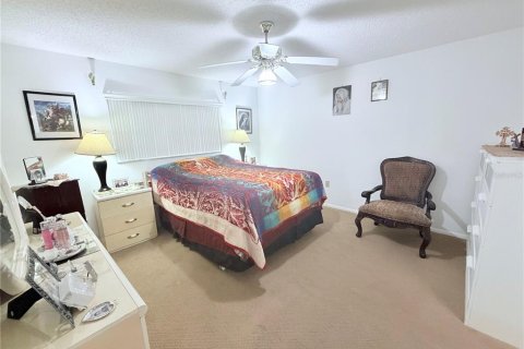 Villa ou maison à vendre à New Port Richey, Floride: 2 chambres, 89.56 m2 № 2235193 - photo 24