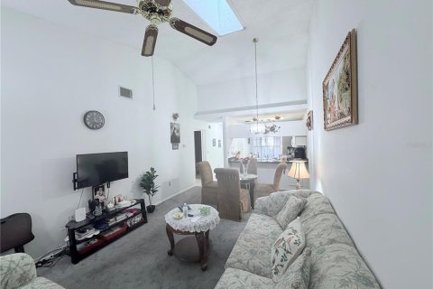 Villa ou maison à vendre à New Port Richey, Floride: 2 chambres, 89.56 m2 № 2235193 - photo 11