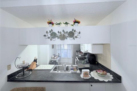 Villa ou maison à vendre à New Port Richey, Floride: 2 chambres, 89.56 m2 № 2235193 - photo 23