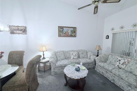 Villa ou maison à vendre à New Port Richey, Floride: 2 chambres, 89.56 m2 № 2235193 - photo 9