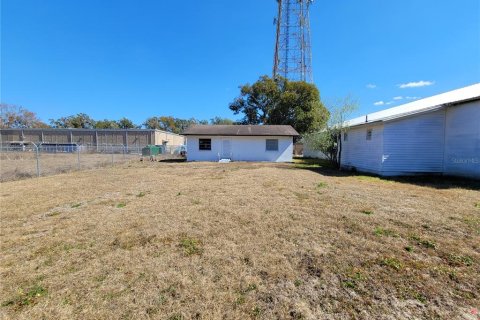 Commercial property in Zephyrhills, Florida № 2096781 - photo 13
