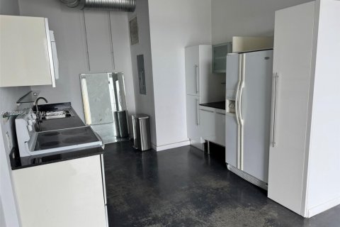 Condominio en venta en Miami, Florida, 1 dormitorio, 67.63 m2 № 2076962 - foto 4