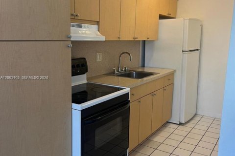 House in North Miami, Florida 1 bedroom, 55.74 sq.m. № 2091327