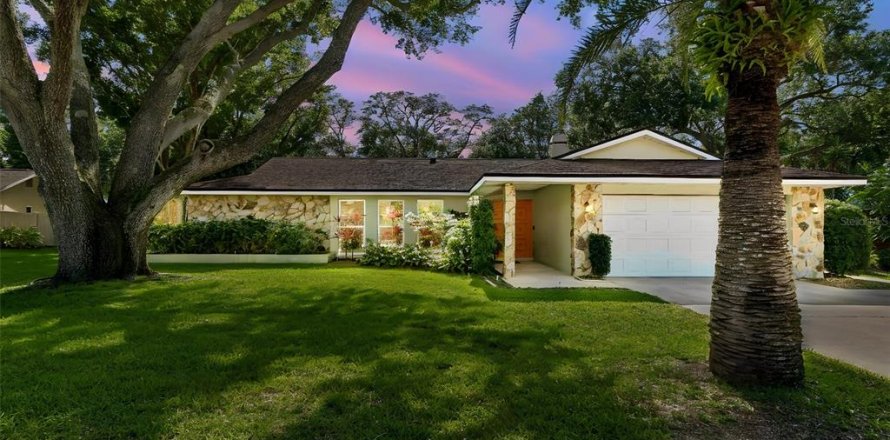 Villa ou maison à Palm Harbor, Floride 3 chambres, 175.86 m2 № 2092186