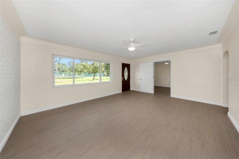 Villa ou maison à vendre à Saint Petersburg, Floride: 4 chambres, 177.07 m2 № 2419522 - photo 3