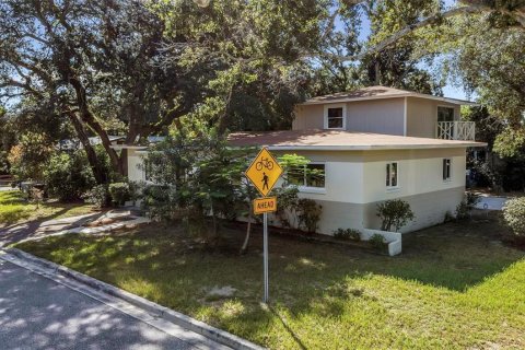 Villa ou maison à vendre à Saint Petersburg, Floride: 4 chambres, 177.07 m2 № 2419522 - photo 29