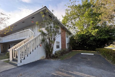 Condominio en alquiler en Coral Springs, Florida, 2 dormitorios, 68.56 m2 № 2044415 - foto 18