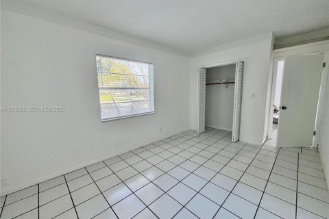 Condominio en alquiler en Coral Springs, Florida, 2 dormitorios, 68.56 m2 № 2044415 - foto 17