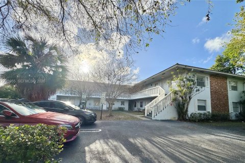 Condominio en alquiler en Coral Springs, Florida, 2 dormitorios, 68.56 m2 № 2044415 - foto 21