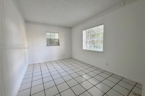 Condominio en alquiler en Coral Springs, Florida, 2 dormitorios, 68.56 m2 № 2044415 - foto 16