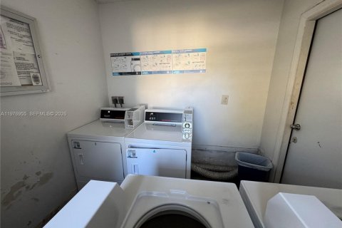 Condominio en alquiler en Coral Springs, Florida, 2 dormitorios, 68.56 m2 № 2044415 - foto 22