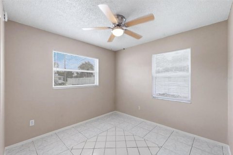 Immobilier commercial à vendre à Sarasota, Floride: 8 chambres, 111.39 m2 № 2101901 - photo 20