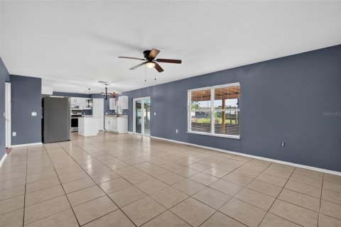 Villa ou maison à vendre à Eagle Lake, Floride: 5 chambres, 274.25 m2 № 2412743 - photo 15