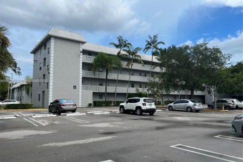 Copropriété à louer à Palmetto Bay, Floride: 1 chambre, 61.69 m2 № 2007892 - photo 7