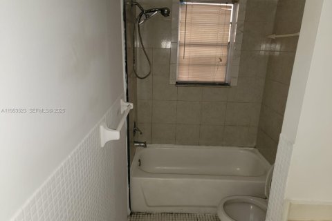 Copropriété à louer à Palmetto Bay, Floride: 1 chambre, 61.69 m2 № 2007892 - photo 11