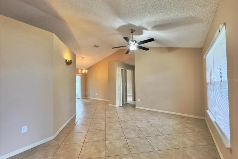 Casa en alquiler en Apopka, Florida, 3 dormitorios, 141.58 m2 № 1903157 - foto 6