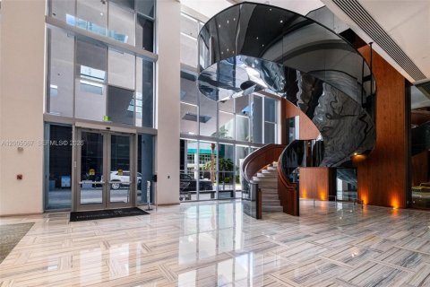 Condominio en venta en Miami, Florida, 1 dormitorio, 64.66 m2 № 2068788 - foto 26