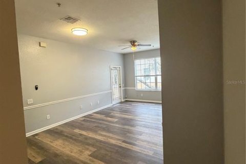 Condo in Orlando, Florida, 2 bedrooms  № 2201564 - photo 3