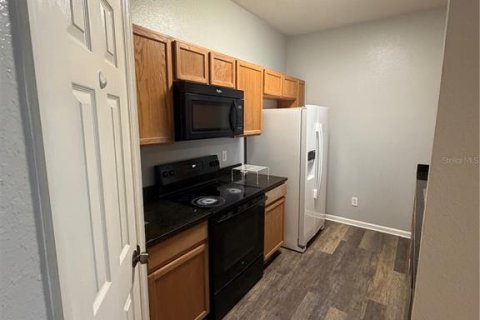 Condo in Orlando, Florida, 2 bedrooms  № 2201564 - photo 5