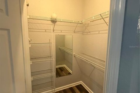 Condo in Orlando, Florida, 2 bedrooms  № 2201564 - photo 12