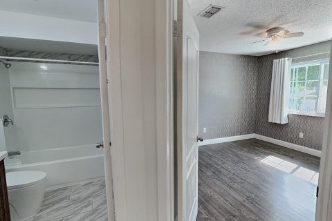 Townhouse in Orlando, Florida 3 bedrooms, 182.65 sq.m. № 2200765 - photo 19