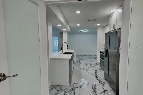 Townhouse in Orlando, Florida 3 bedrooms, 182.65 sq.m. № 2200765 - photo 11