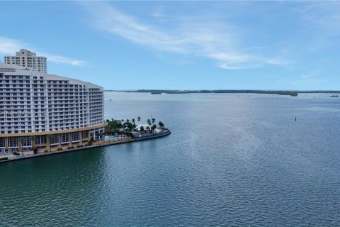 Condominio en alquiler en Miami, Florida, 2 dormitorios, 91.97 m2 № 1952057 - foto 8