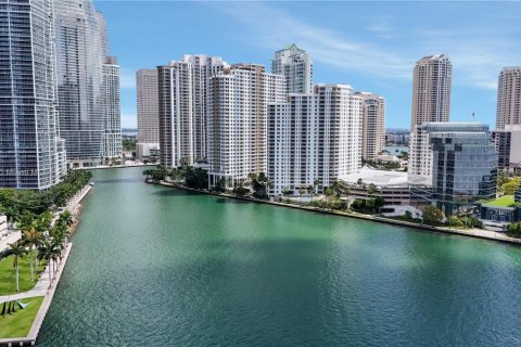 Condominio en alquiler en Miami, Florida, 2 dormitorios, 91.97 m2 № 1952057 - foto 10